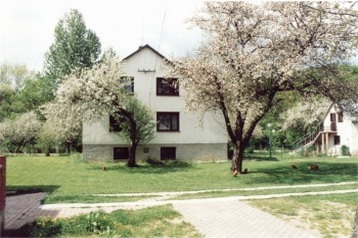 Polonia Privát Czaszyn, Exterior